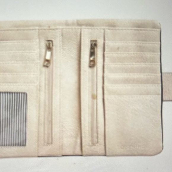 Bailey Wallet by Louenhide - Picture 3 of 4